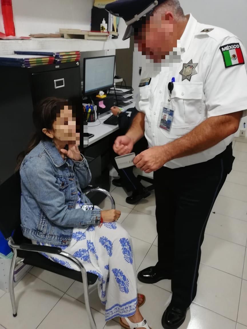 Detenidos En El Aeropuerto Internacional De Cancún Con 133 Mil Dólares ...