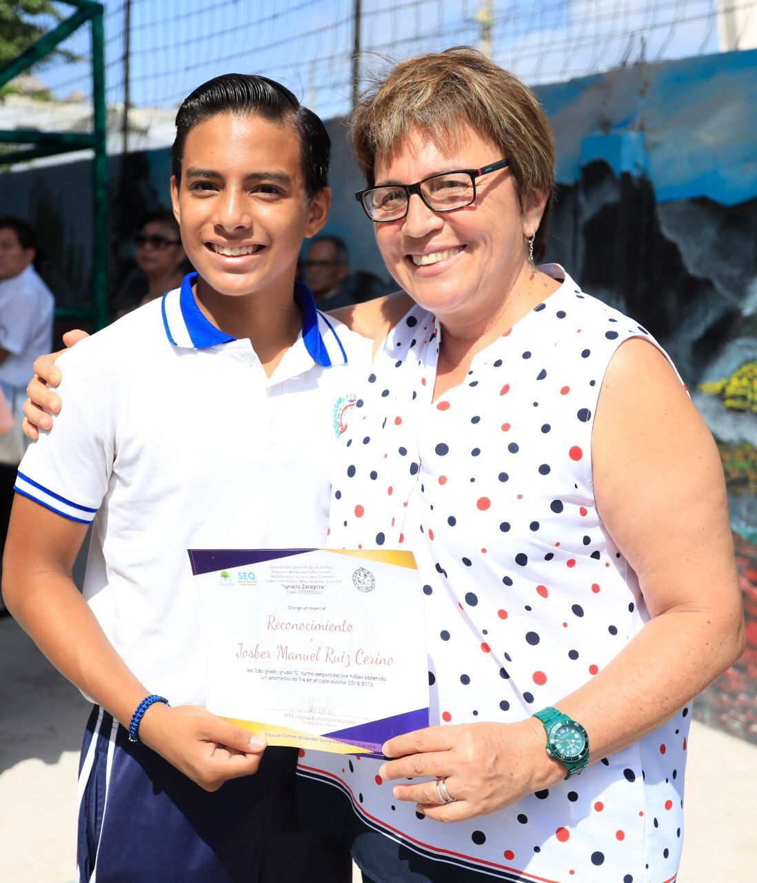 ENCABEZA LAURA BERISTAIN GRADUACIÓN DE ALUMNOS DE LA SECUNDARIA ...