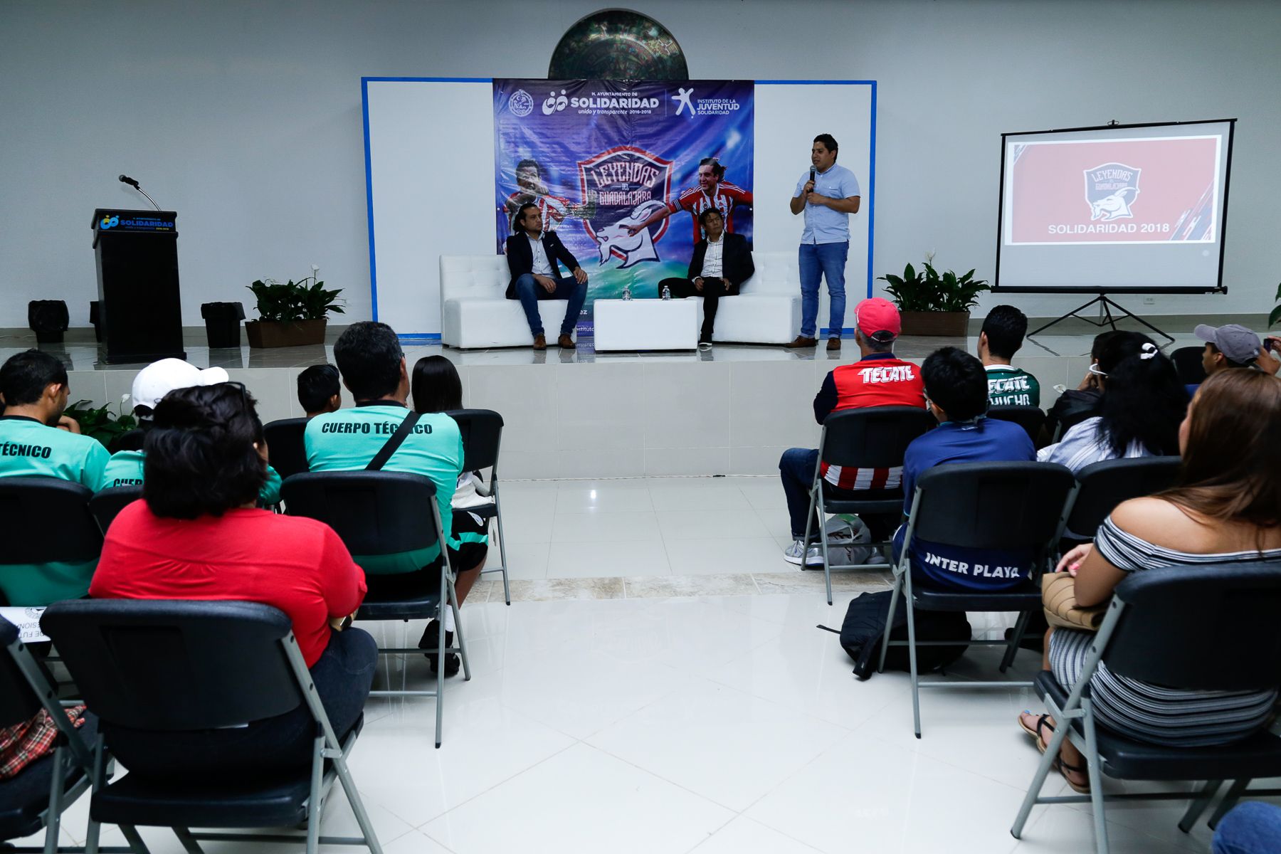 Promueve Solidaridad liderazgo y emprendimiento entre jóvenes