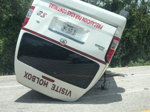 El conductor de la Van se debatía entre la vida y la muerte la tarde de este sábado.