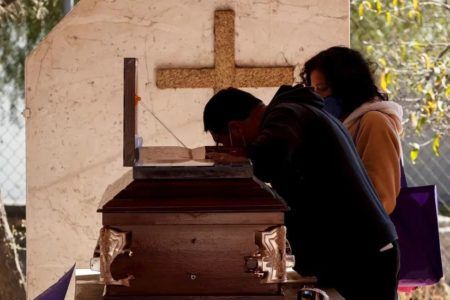Pide Gobierno Federal a familiares de víctimas COVID-19 volver a presentar solicitud de apoyo económico si fue rechazada