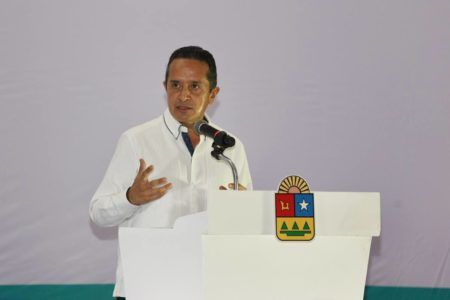 Carlos Joaquín impulsa el equilibrio económico en las zonas norte y sur de Quintana Roo