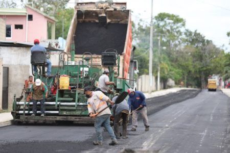 GOBIERNO DE PUERTO MORELOS DA UN NUEVO ROSTRO A LEONA VICARIO CON PAVIMENTACIÓN DE CALLES