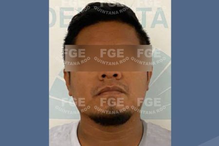Captura FGE Quintana Roo a 12 personas por delitos contra la salud en un fraccionamiento del municipio de Solidaridad