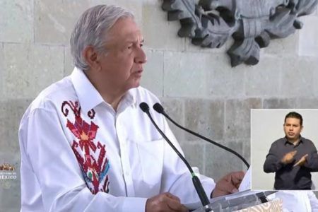 Anuncia AMLO pensión para adultos mayores a partir de 65 años