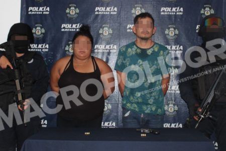 CON PISTOLA EN MANO, ATRAPAN A PAREJA DE PRESUNTOS SICARIOS