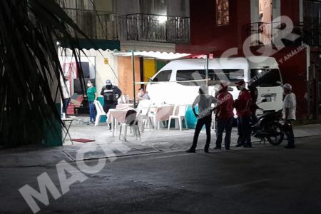 Atacan a balazos la fachada de una pizzería Ninos de Misión del Carmen