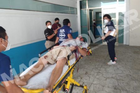 Llegó a morir al hospital con dos balas en el cuerpo en Cancún