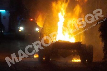Misteriosa explosión de vehículo en Cancún