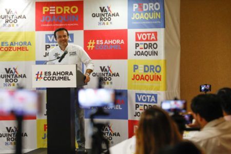 Presenta Pedro Joaquín Plan Integral para continuar la Reactivación Económica y Turística de Cozumel