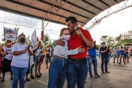 Muere en accidente esposa de candidato de alianza Va Por México a la presidencia de Bacalar