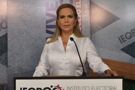 LILI CAMPOS DEMUESTRAEN DEBATE CAPACIDADES PARA RESOLVER PROBLEMAS EN SOLIDARIDAD