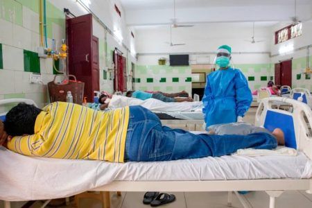 Aumentan en India infecciones por mucormicosis, hongo letal en casos de COVID-19