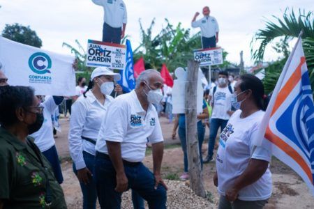 Vecinos de colonia del Bosque, Calderitas y Fraternidad Antorchistas impulsan proyecto de Juan Ortiz Cardín