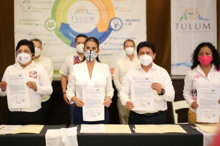 Suscribe Víctor Mas “9 compromisos anticorrupción “ a implementar en su gestión municipal