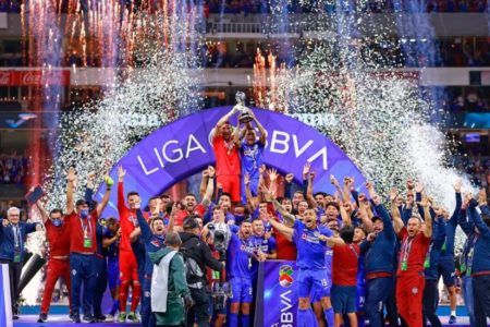 Cruz Azul hace historia y es el campeón del Guard1anes 2021