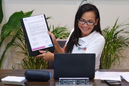 FIRMA LAURA FERNÁNDEZ COMPROMISO CONTRA LA TRATA DE PERSONAS