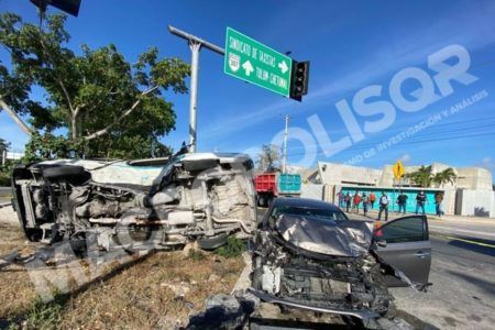 Dos heridos de gravedad tras aparatoso choque a la altura del sindicato de taxistas