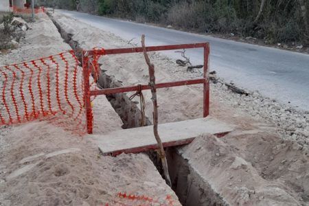 GOBIERNO DE TULUM CUMPLE A LOS HABITANTES DE LA COLONIA YAAX