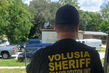 Policía de Florida hiere de bala a niña de 14 años que disparó contra agentes