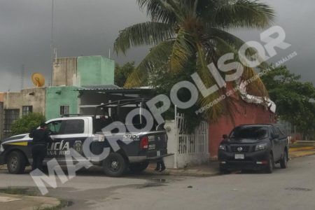 Escapa por la puerta falsa un policia de Cancún