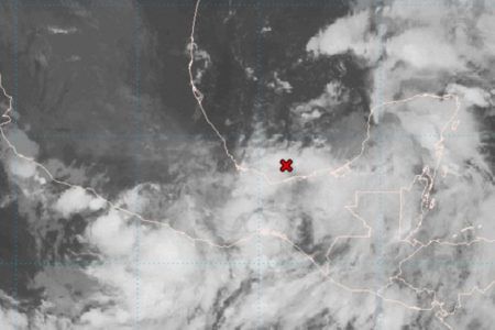 Meteorólogos vigilan posible tormenta tropical en Golfo de México