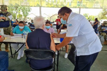 AVANZA VACUNACIÓN CONTRA COVID-19 EN TULUM