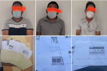 Policía sorprende a 8 mapaches electorales con la mano en la masa comprando votos, tenían 100 mil pesos y credenciales de elector