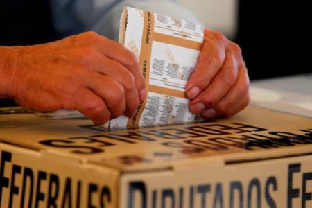 INE prevé que sean recontados 59.54% de paquetes electorales federales