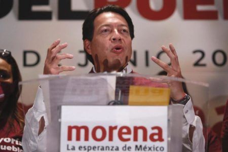 TEPJF multa a Morena por usar vacunación COVID para promocionarse en campaña