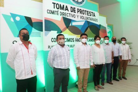 Llama lider taxista de Solidaridad a resolver diferencias internas