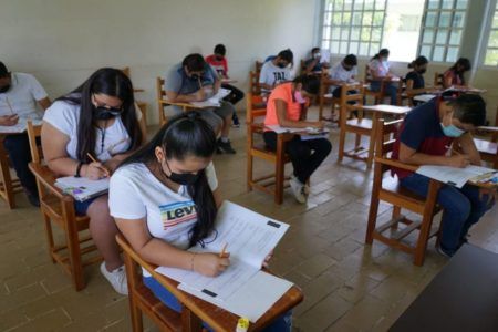 Más de 17 mil jóvenes quintanarroenses tienen espacios garantizados para estudiar el bachillerato