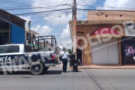 ATAQUE A BALAZOS.- Balean predio y auto en la supermanzana 94