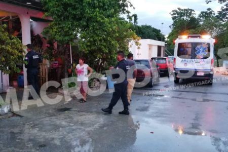 Muere sujeto tras ingerir pastillas en el fraccionamiento La Guadalupana, al parecer se trata de un suicidio.