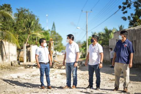 CUMPLE VICTOR MAS CON ELECTRIFICACIÓN EN COMUNIDADES MAYAS