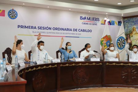 NOMBRAN A LOS PRIMEROS FUNCIONARIOS EN LA ADMINISTRACIÓN DE ISLA MUJERES
