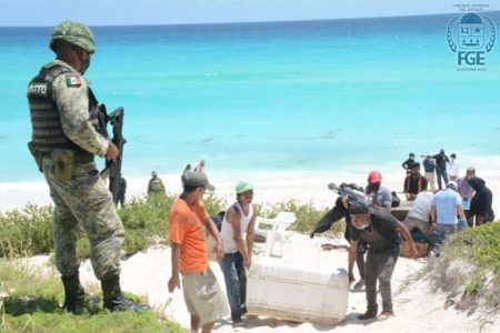 Realiza Mesa de Seguridad operativo en playas Langosta y Delfines para la recuperación de espacios públicos
