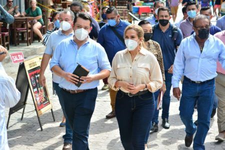 Sostiene Lili Campos recorrido de supervisión en Quinta Avenida con secretario estatal de Obras Públicas
