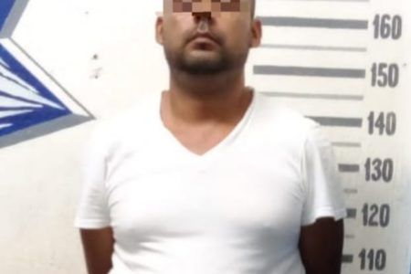 CAYÓ EL LADRÓN DE MOTOS.- Una de sus víctimas señaló al sujeto que robaba a con pistola en mano