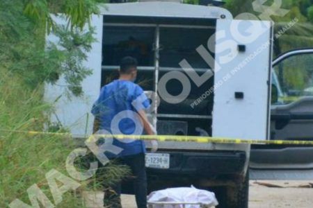 TORTURADO Y EJECUTADO.- Vecino encuentra al hombre embolsado en Cancún