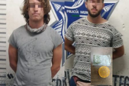 EXTRANJEROS GRIFOTES.- Cargados de unas buenas dosis de mariguana van a parar a la cárcel