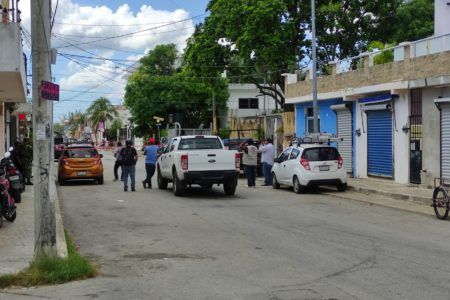 DESCUARTIZAN CUERPO HUMANO Y LO DEJAN EN MALETA.- El hallazgo se hizo sobre la carretera federal