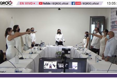 TOMAN PROTESTA CONSEJERAS ELECTORALES