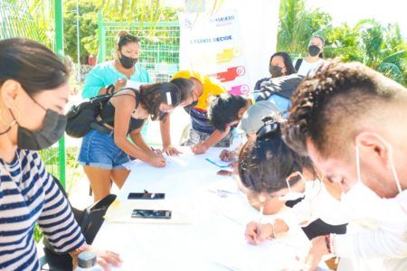 “LA GENTE DECIDE”.- Inicia consulta en Isla Mujeres para el Plan municipal de Desarrollo