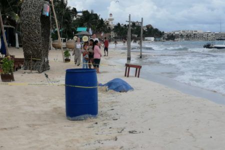 Muere ahogada mujer en costas de Playa del Carmen