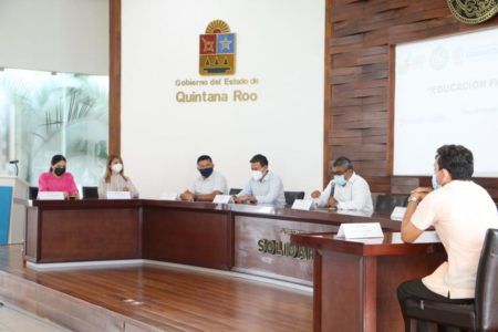 Capacitan a servidores públicos para fomentar la paz