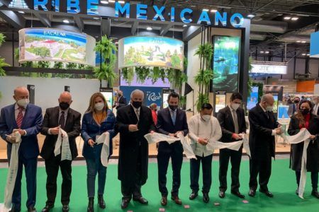 Promociona gobierno municipal a Solidaridad, en la FITUR