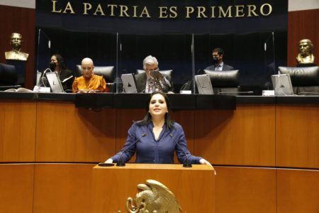 Senadores de Morena han traicionado a la patria” Mayuli Martínez 