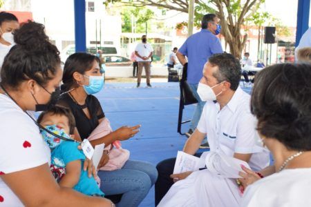 Por medio de Mesas de Trabajo, habitantes de Playa del Carmen fueron escuchados por el gobernador Carlos Joaquín 