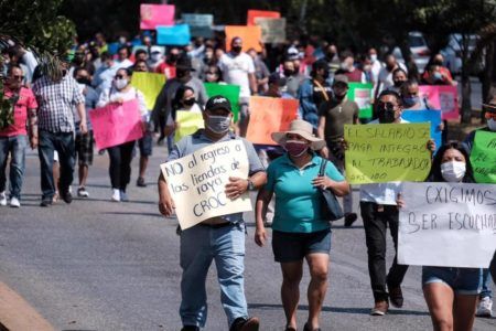 Arrebatan diputados de Morena salario a trabajadores 